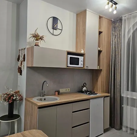 Avinion 2 у моря